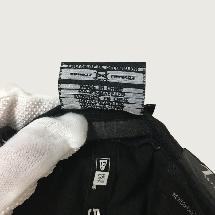 Supreme (シュプリーム) Caps — 洗濯表示タグ(裏)