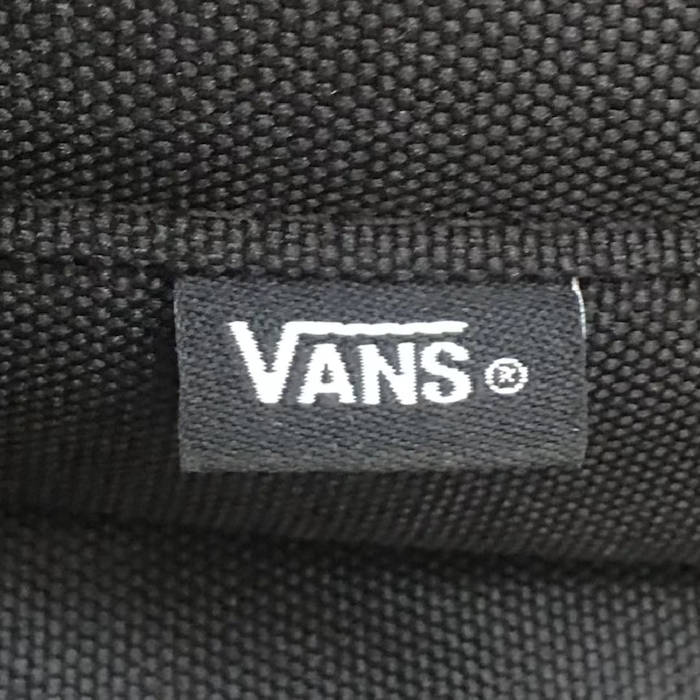 Vans (ヴァンズ) Bags — ブランドタグ(正面)