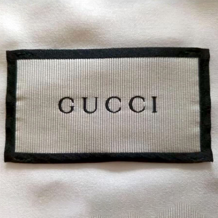 Gucci (グッチ) ベルト — ダストバッグ(正面)