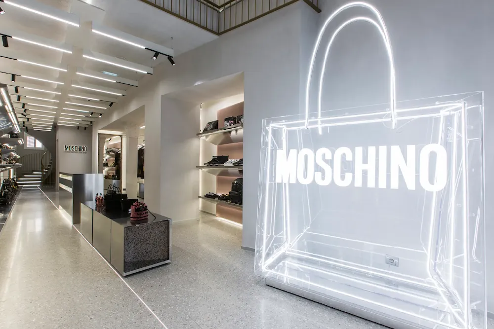 Moschino (モスキーノ) — LegitApp Authentication