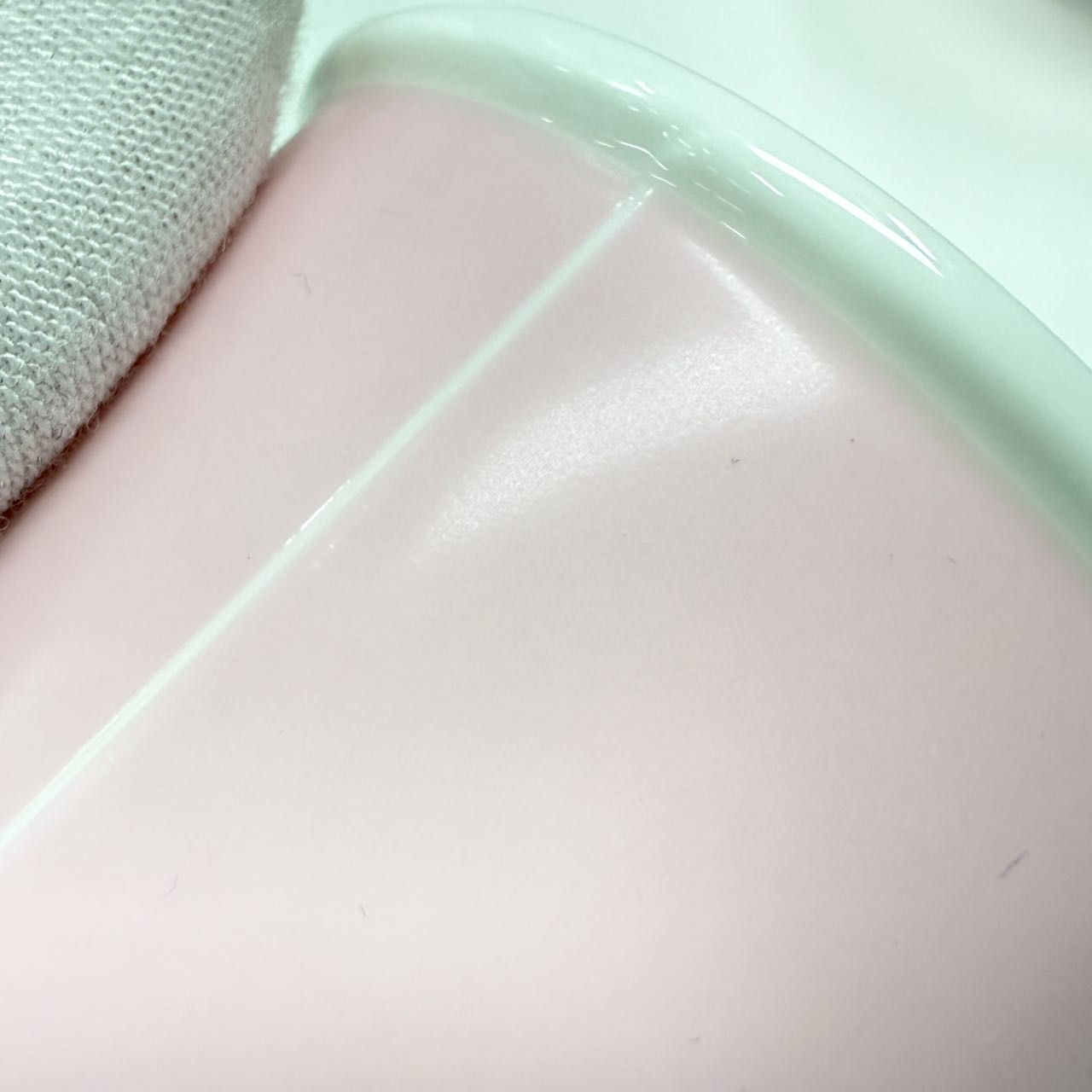 Tiffany & Co. Kubek​ — Boczne ścianki kubka​