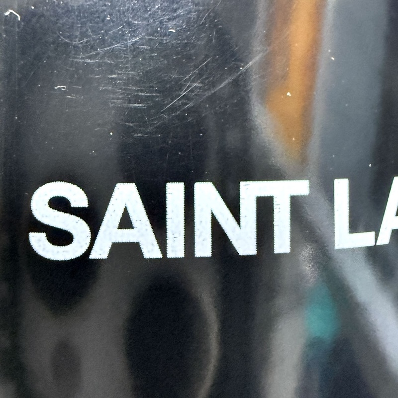 Saint Laurent / YSL (サンローラン) 水筒 — 正面ロゴの詳細 ​(1)