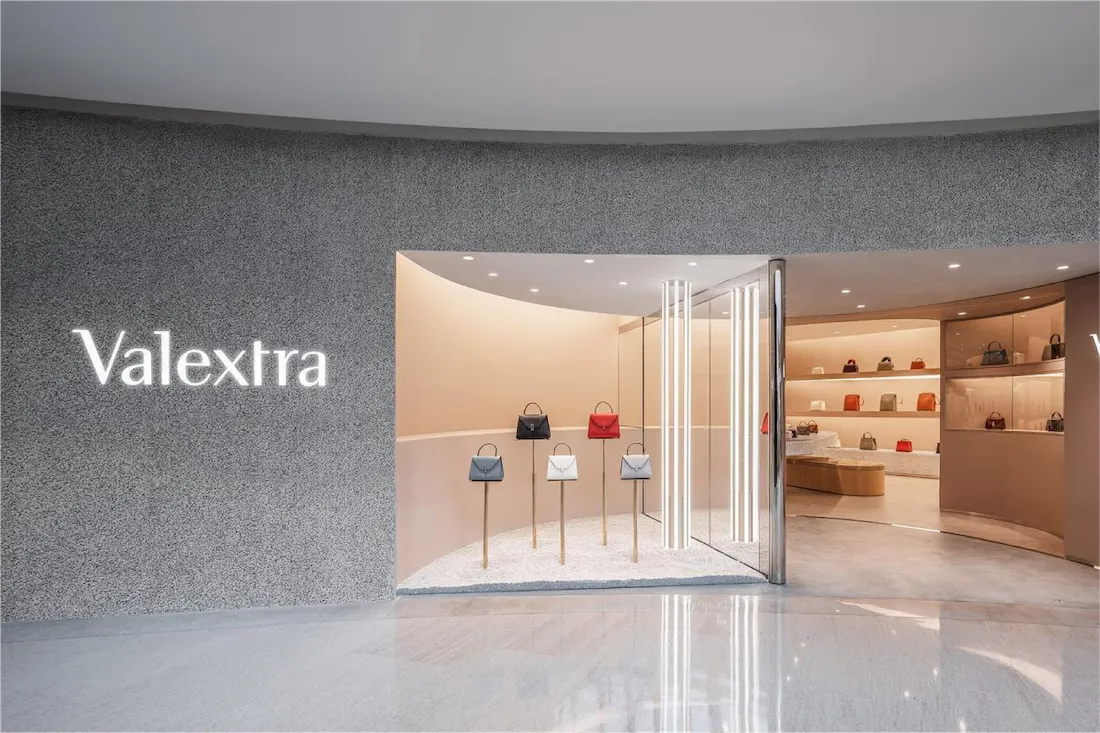 Valextra — LegitApp Authentication
