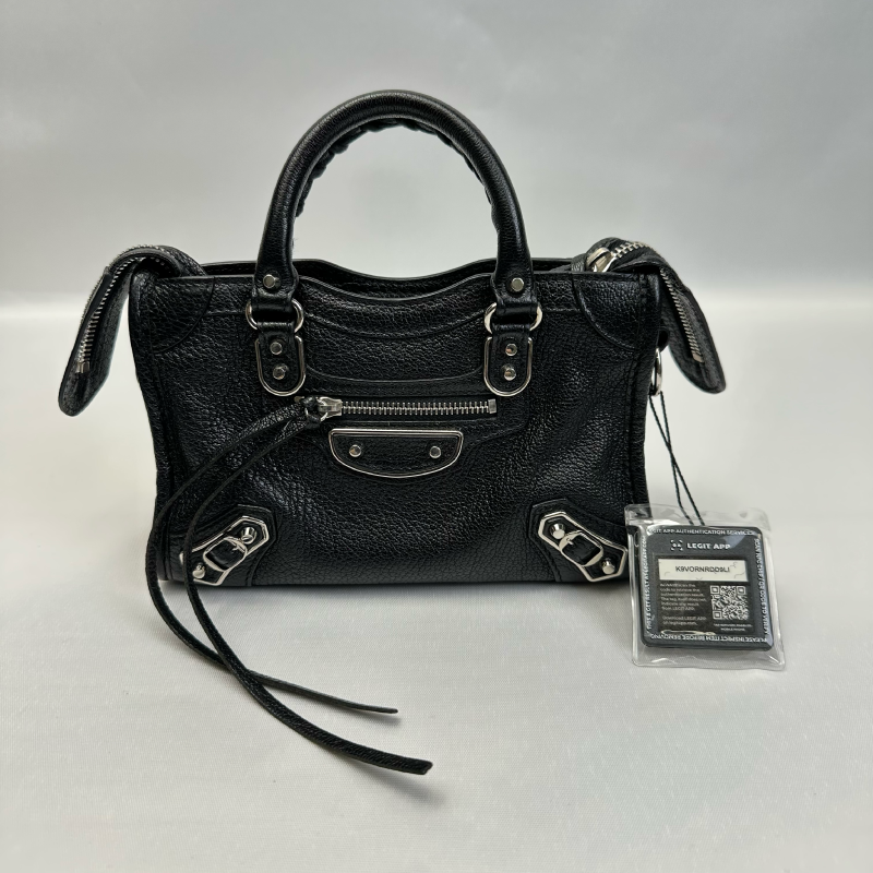 Balenciaga (バレンシアガ) City Classic Studs — 正面