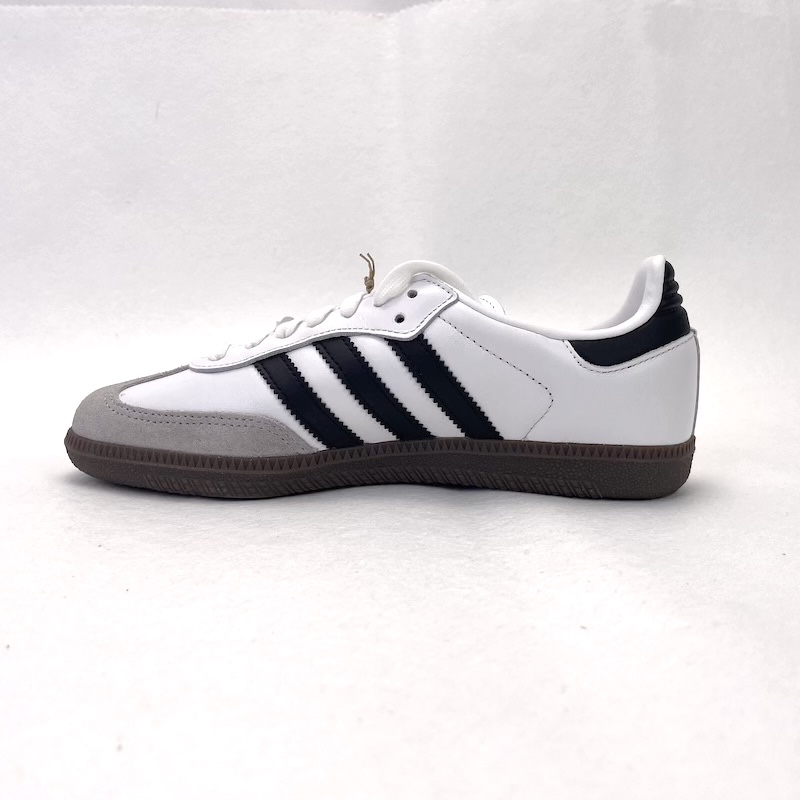Adidas (アディダス) EQT — 外部の内側(右)