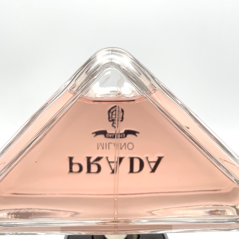 Prada (プラダ) Perfume — ​ストロークローズアップ​