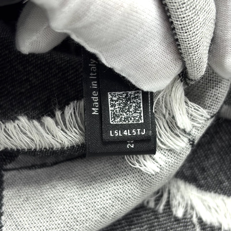 Chanel Scarf — Washing Label (3)