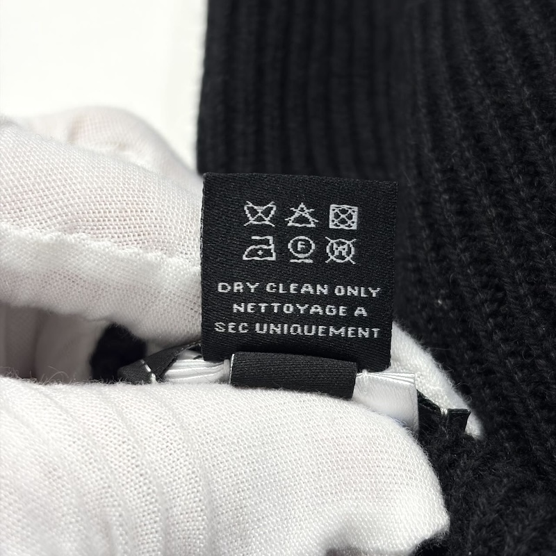 Chanel Hat — Washing Label