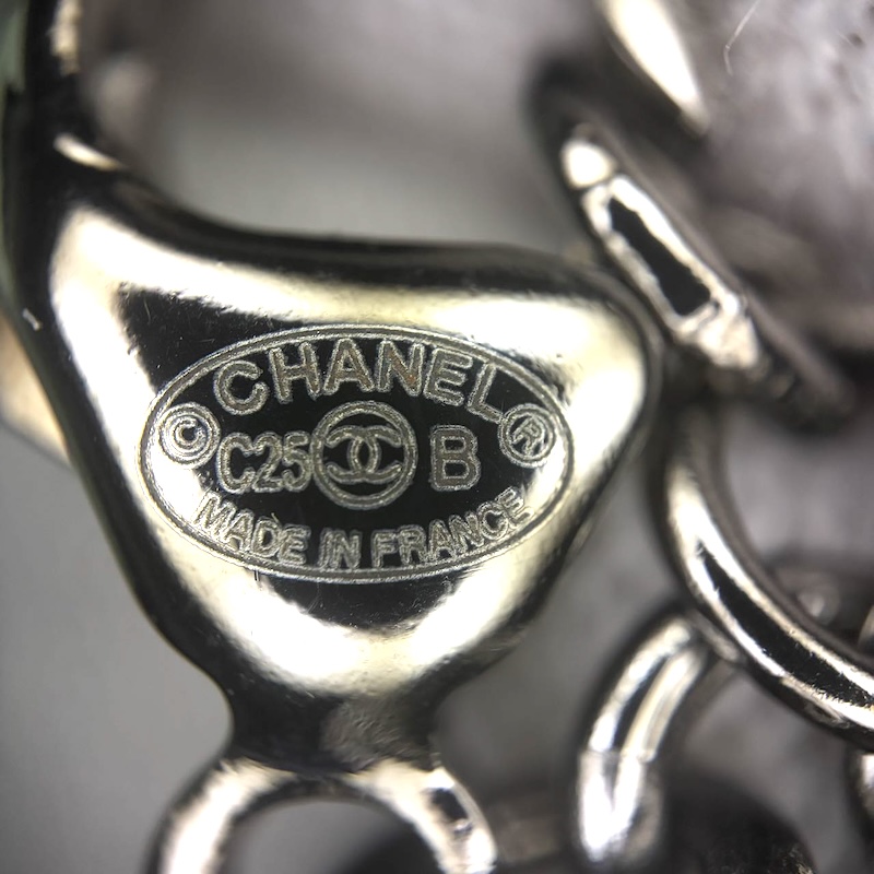 Chanel Necklace — Pendant Engraving