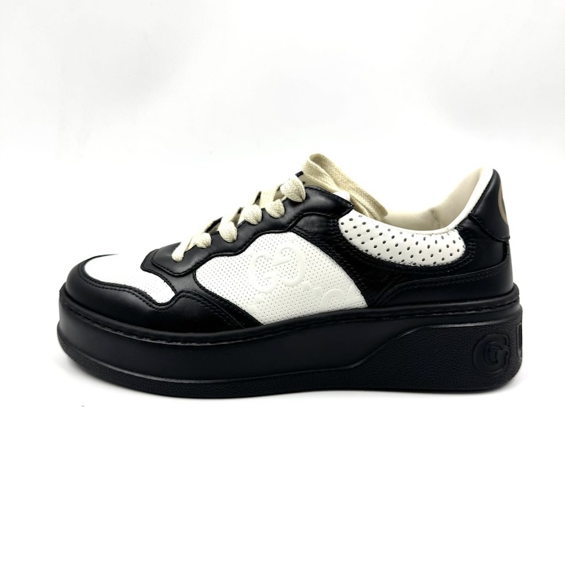 Gucci (グッチ) Sports Shoes — 外部の外側