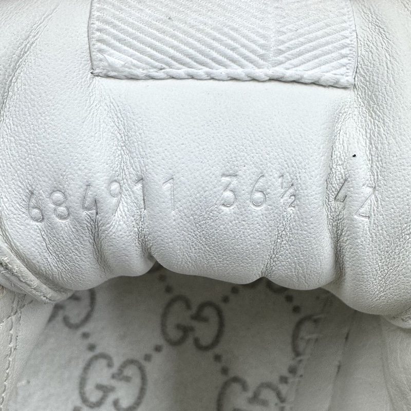 Gucci (グッチ) Sports Shoes — シュータン裏