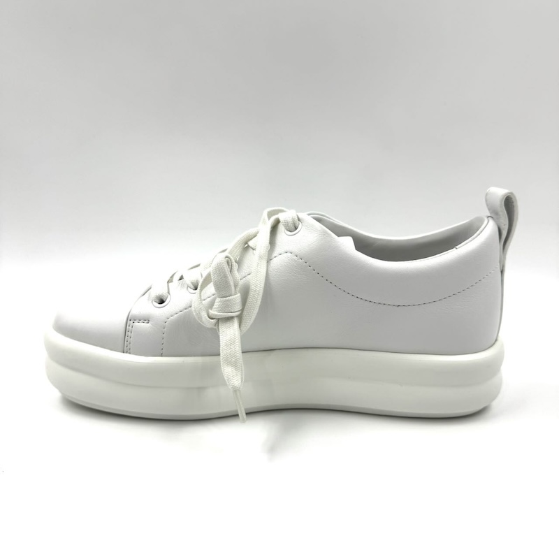 Hermes (エルメス) Sneakers — 外部の内側
