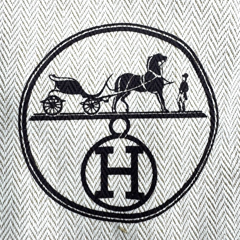 Hermes (エルメス) Sneakers — 防塵バッグの詳細