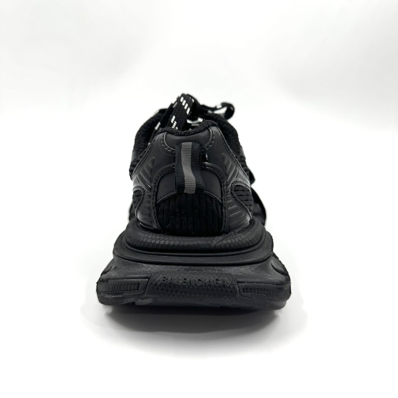 Balenciaga (バレンシアガ) Sports Shoes — ヒール(右)