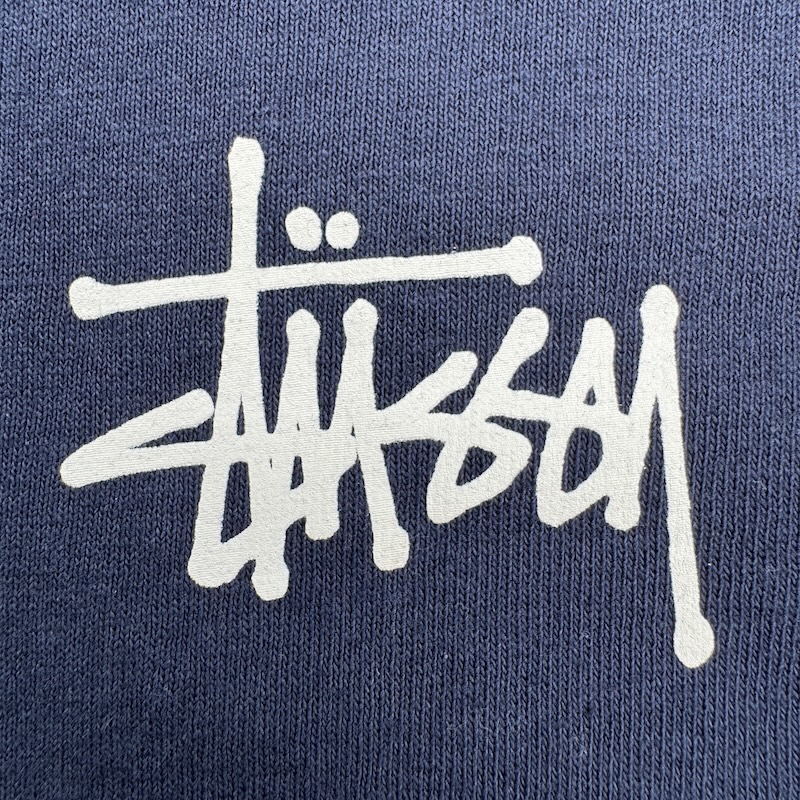 Stussy (ステューシー) Clothing — ブランドロゴ(正面)
