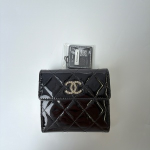 Chanel Chanel Black Quilted Patent Leather CC Compact Wallet