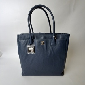 Chanel Chanel Navy Blue Caviar Leather Medallion Tote