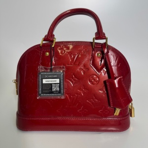 Louis Vuitton Louis Vuitton Monogram Vernis Alma PM Pomme d'Amour