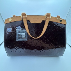 Louis Vuitton Louis Vuitton Monogram Vernis Bellevue PM Amarante