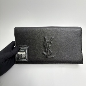 Saint Laurent / YSL Saint Laurent Monogram East/West Clutch in Black Grain de Poudre Embossed Leather