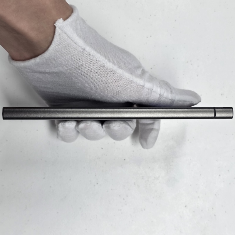 HUAWEI Smartphone (Opened) — Whole Left Side of Phone