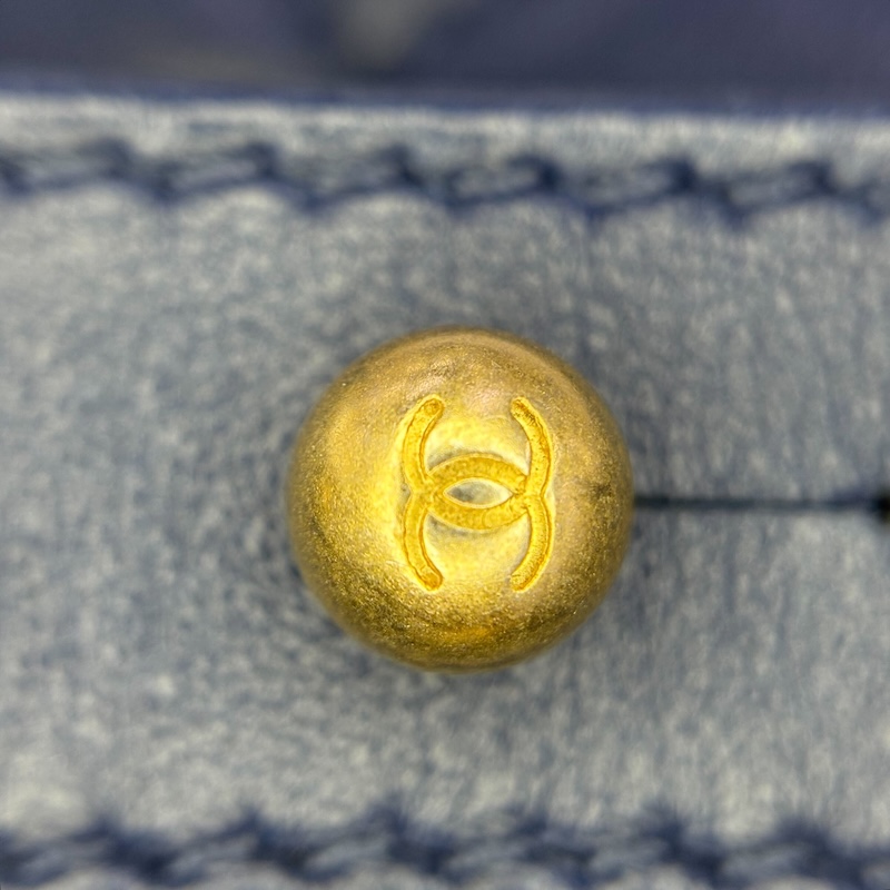 Chanel Boy — Engraving on Strap Anchor Stud