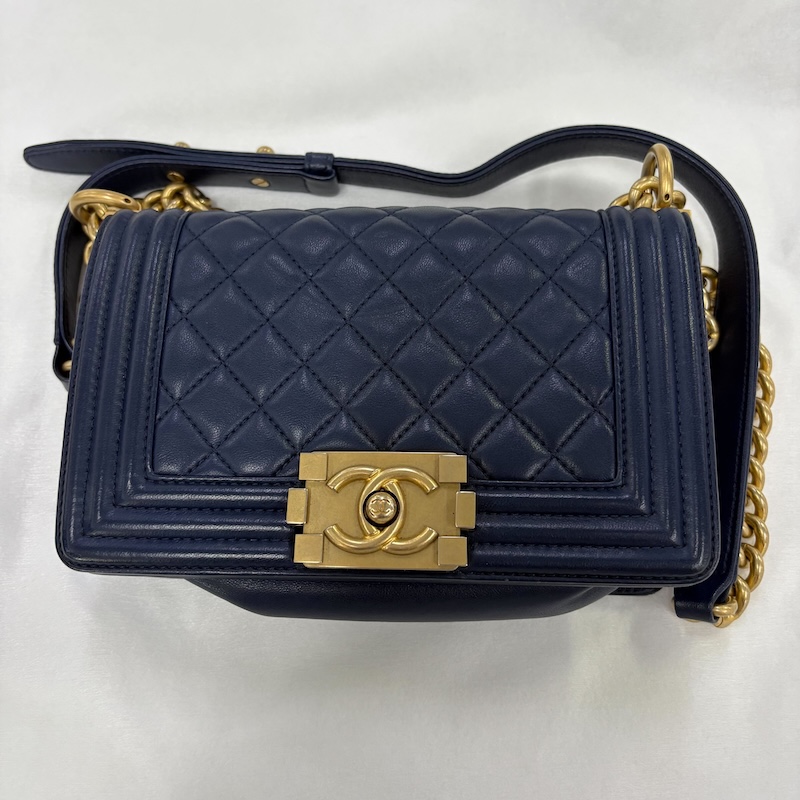 Chanel Boy — Front