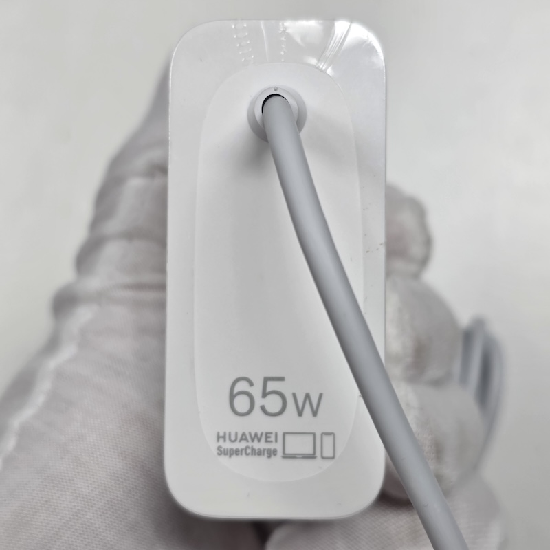 HUAWEI NoteBook — Charger Plug (Front)