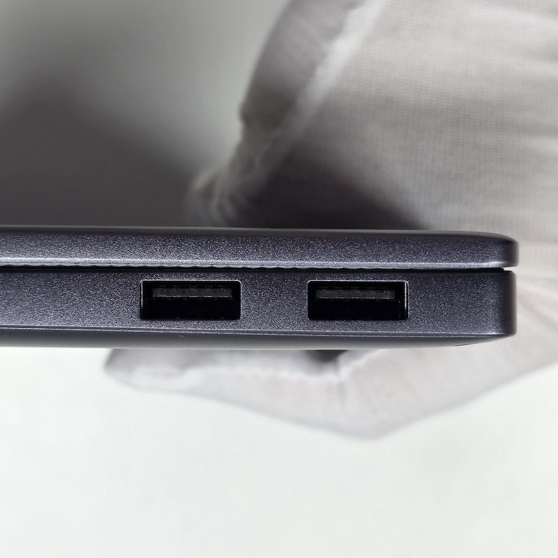 HUAWEI NoteBook — Port 2 Structural Close-up