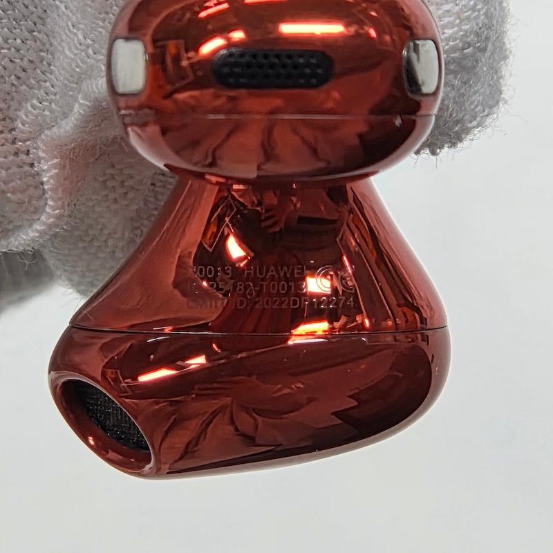Samsung Wireless Earphones — Font Close-up