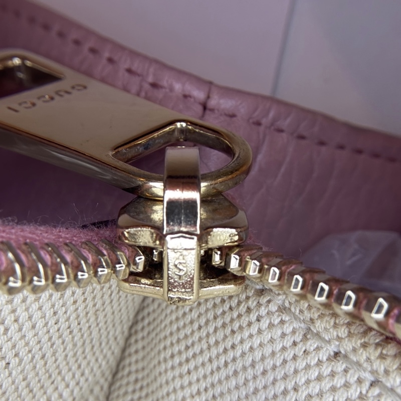 Gucci (グッチ) Bamboo Shopper Tote — ジッパープルタブ穴