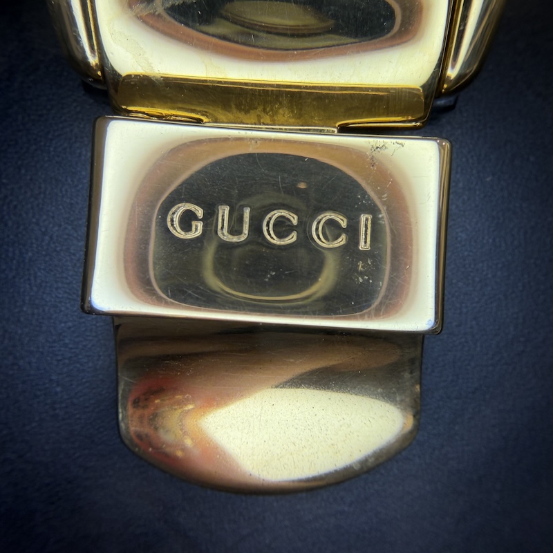 Gucci (グッチ) Sylvie — 錠前の表面