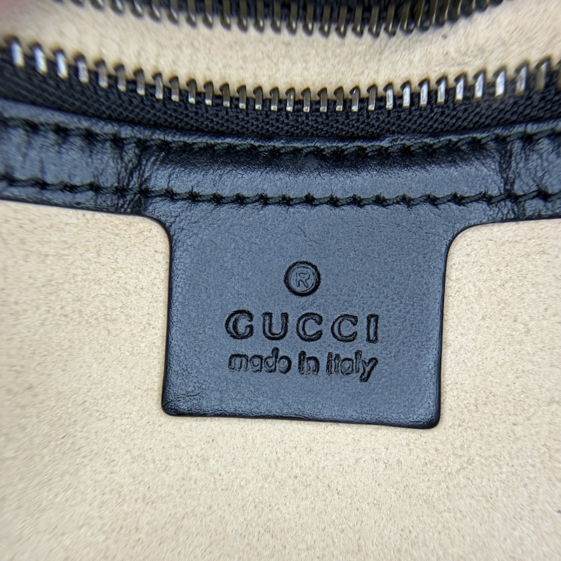 Gucci (グッチ) GG Marmont Flap — 製造タグ