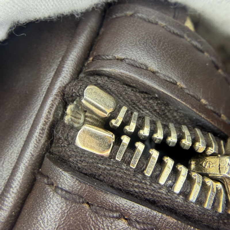 Gucci (グッチ) Vintage Web Boston — 前後のファスナー端 (2)
