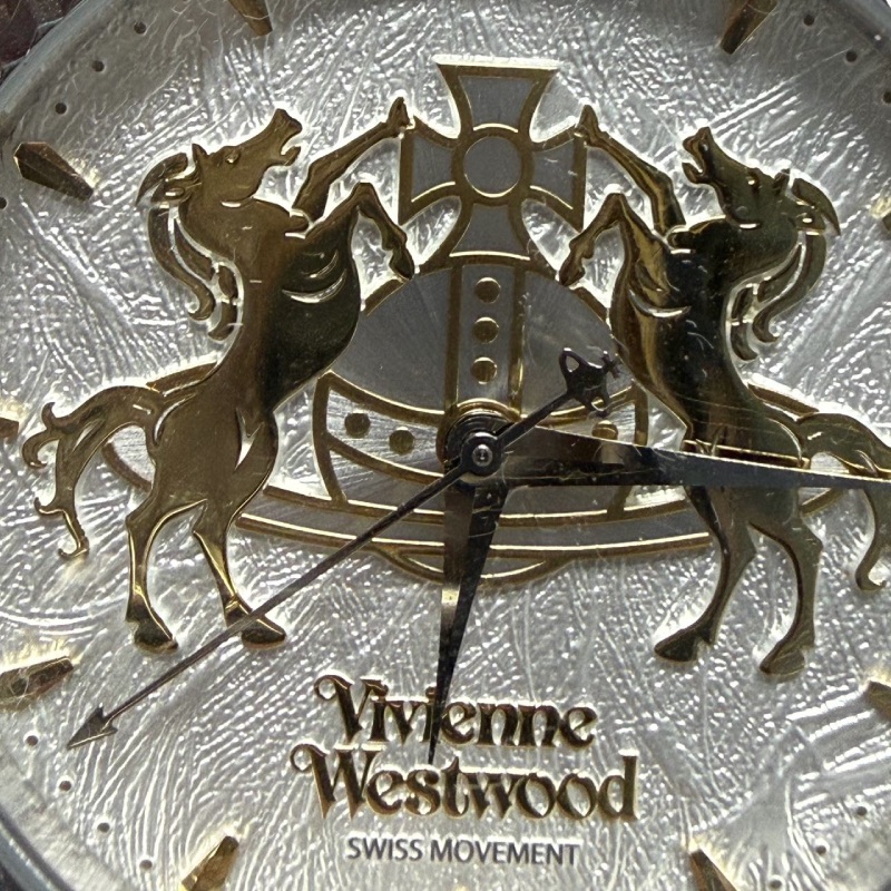 Vivienne Westwood (ヴィヴィアン・ウエストウッド) ALL — 文字盤のクローズアップ