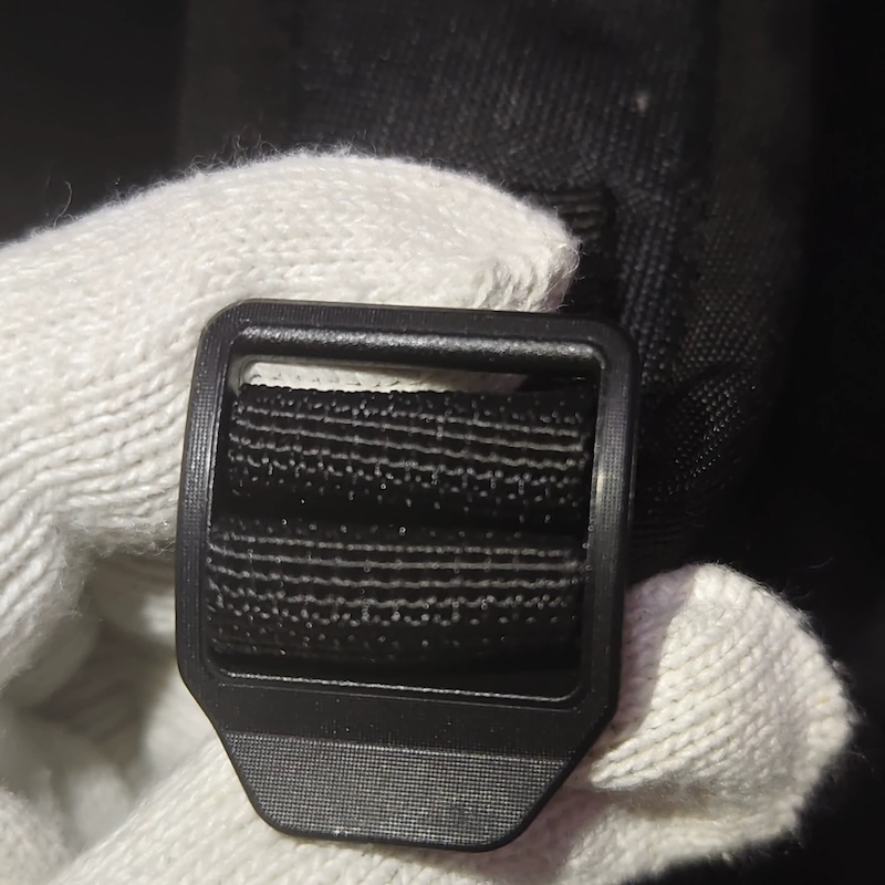 Nike Backpacks — Klamra regulacyjna przednia