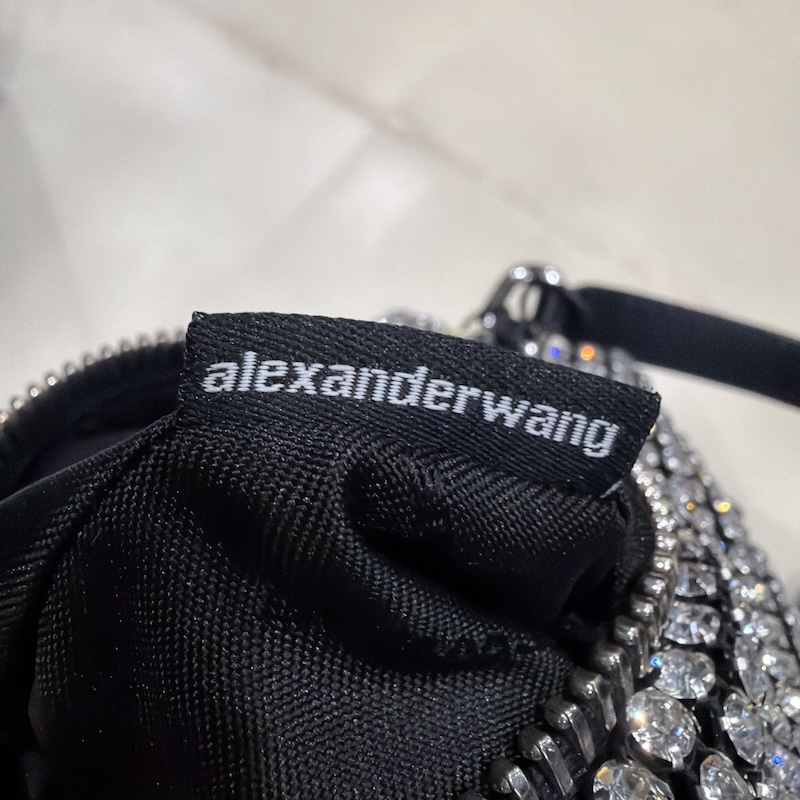 Alexander Wang (アレキサンダー・ワン) Handbags — 内ラベル(正面)