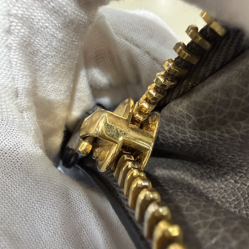 Tom Ford Handbags — Zipper Pull Tab Hole