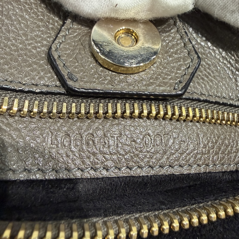 Tom Ford Handbags — Serial Code